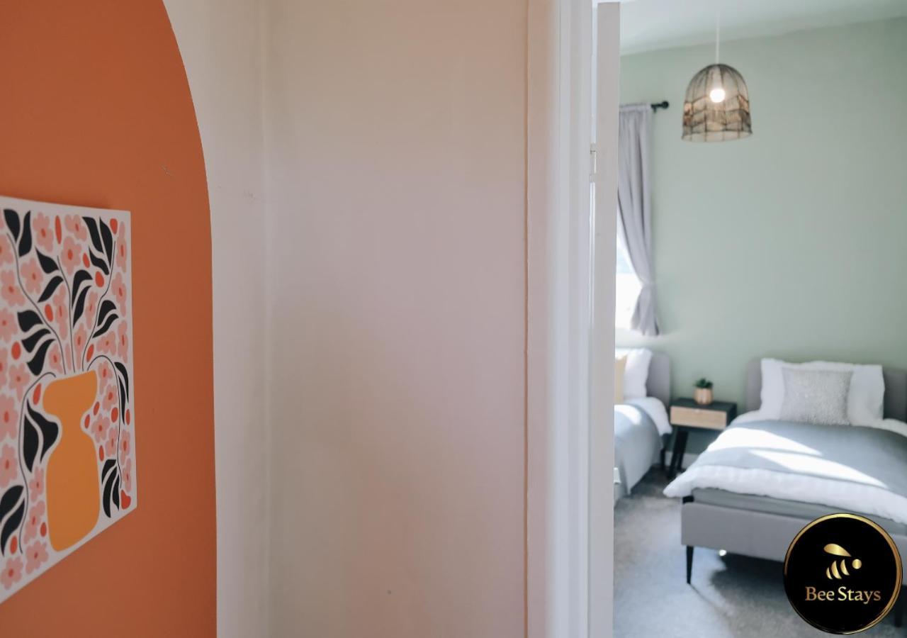 Bee Stays - Cooper House Haydock Eksteriør bilde